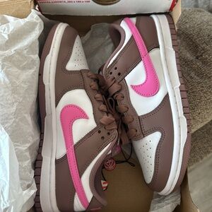 Nike Dunk Low Women's Shoes - Red